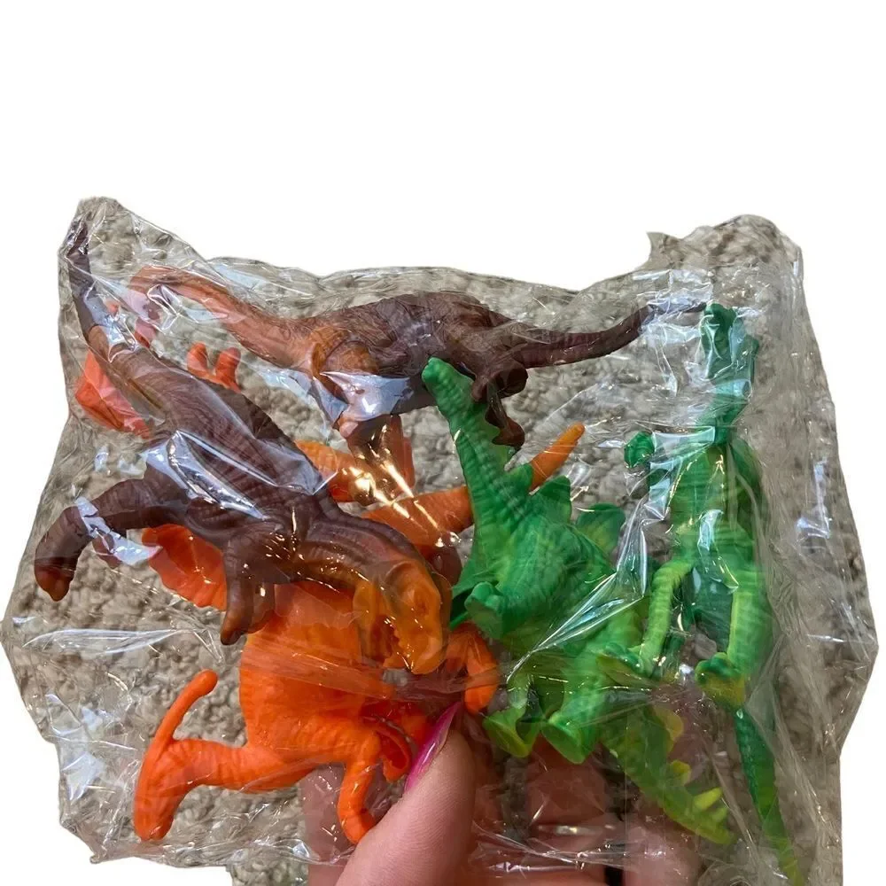 New in Box Fickle Brand‎ Lot Of Pull Back Cars and Dinosaurs